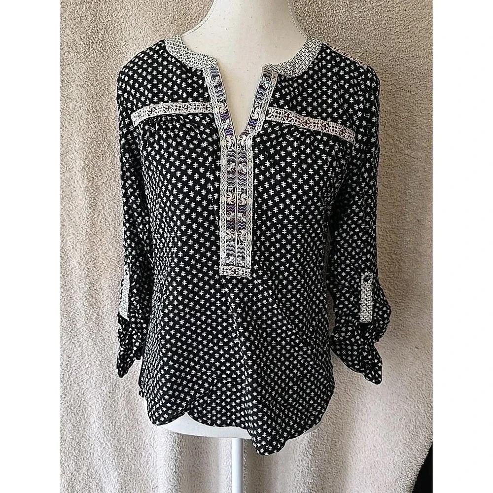Skies Are Blue Boho Tunic Tab Sleeves Black White Embroidery Women's Size S